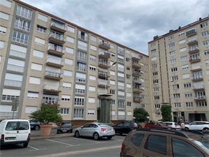 t1 à la location -   42300  ROANNE, surface 47 m2 location t1 - UBI438274628